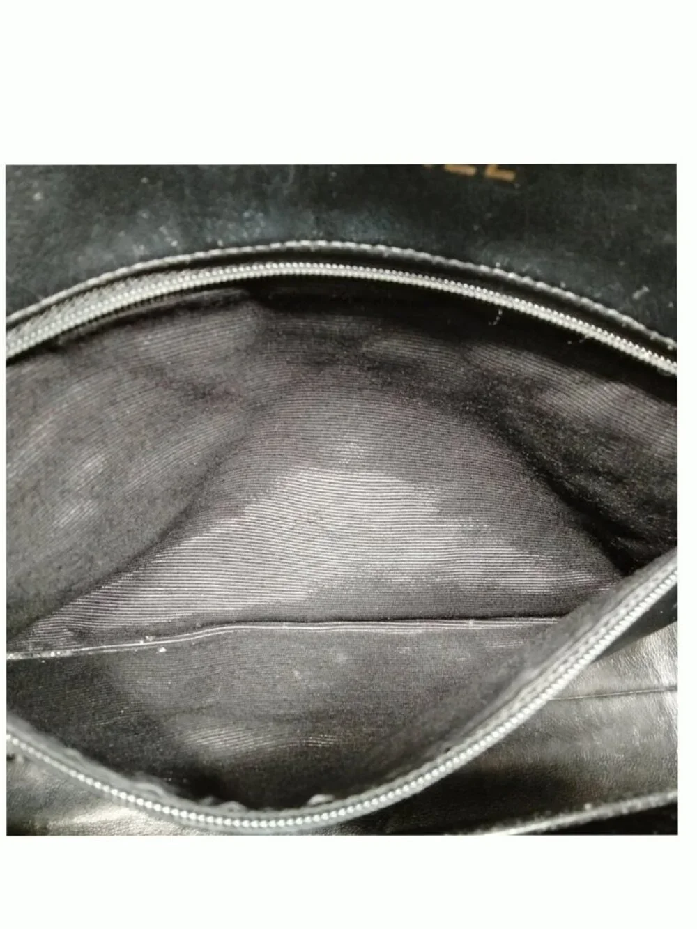 Authentic Chanel Vintage CC Shoulder Bag Black Quilted Leather Gold Chain Bag - Picture 13 of 16